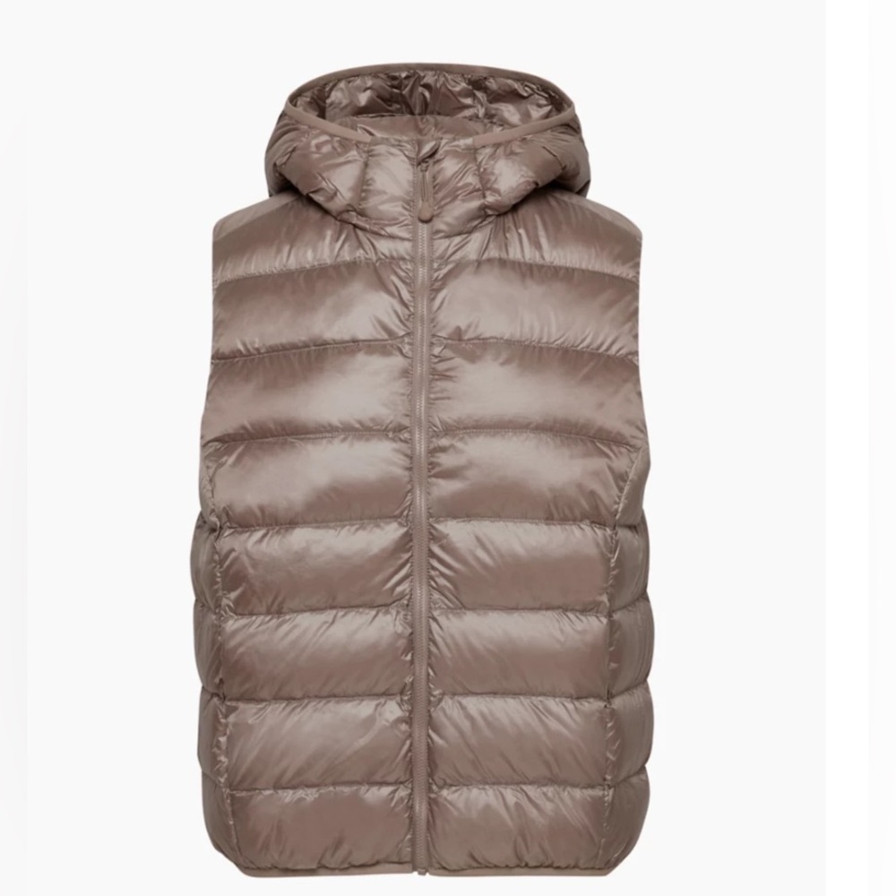 Aritzia - The Little Puff Vest - Deep Taupe